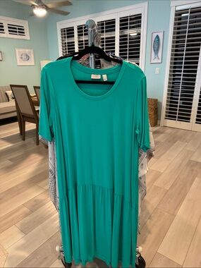 LOGO by Lori Goldstein Teal Tiered Midi Dress